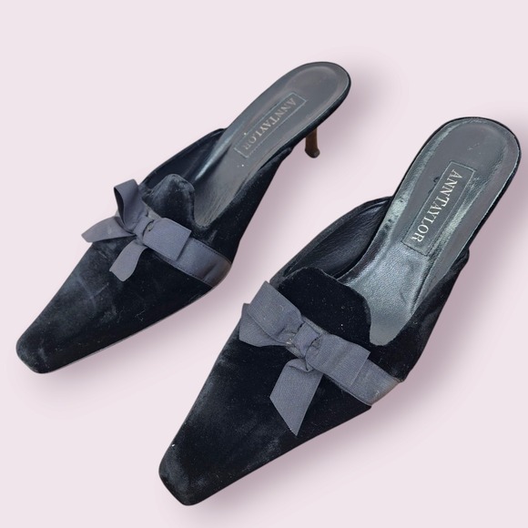 Ann Taylor Shoes - Vtg Ann Taylor Heels 9.5 Witchy Velvet Bow 90s Kitten Heel Gothic Whimsigoth